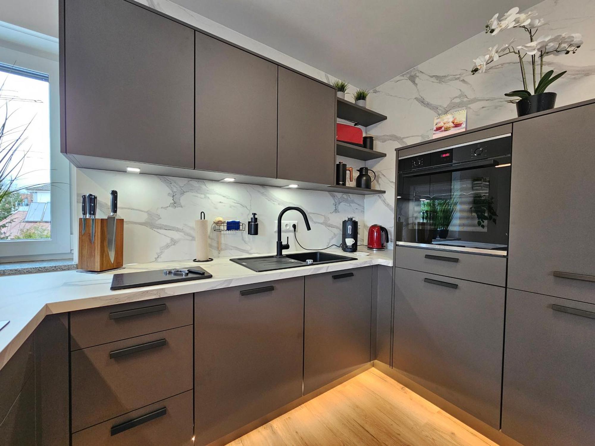 Better L Modern Apartment L Tischkicker Altusried Экстерьер фото