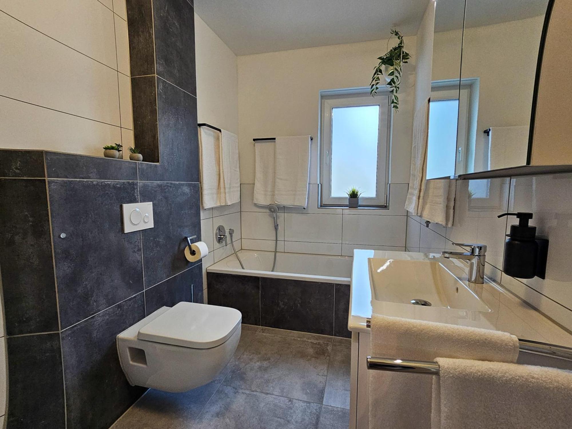 Better L Modern Apartment L Tischkicker Altusried Экстерьер фото